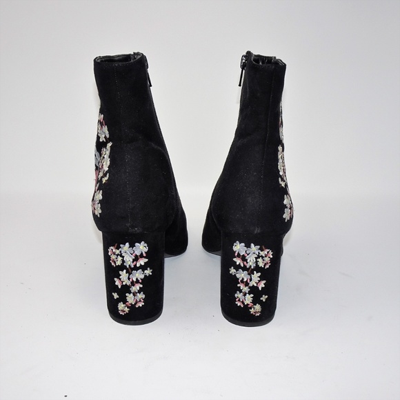 NEW LOOK Black Suedette Floral Embroidered Block Heel Boots NEW Womens Size 10 - Picture 4 of 7